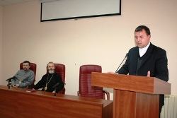 В Івано-Франківській Духовній Семінарії презентували видання книги про Таїнство Святого Подружжя